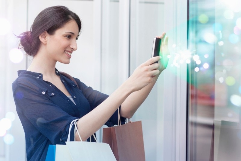 woman-shopping-cell-phone