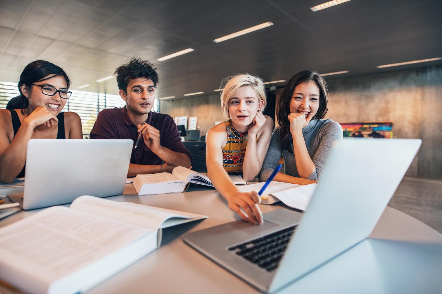 Subscribe to SAS Student Connection