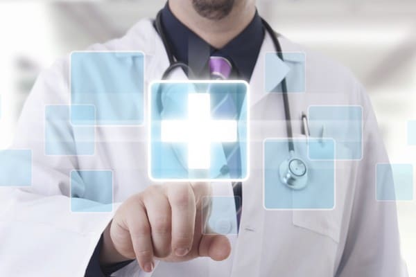 doctor-touching-virtual-screen-600x400 doctor-touching-virtual-screen-600x400