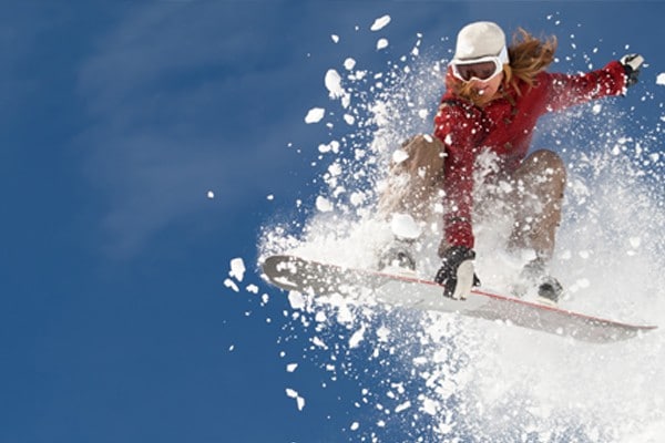 article-snowboarder