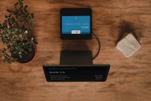 Online payment process on a screen