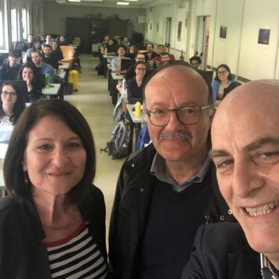 Cinzia Gianfiori con Agostino Di Ciaccio, Maurizio Vichi e gli studenti del corso