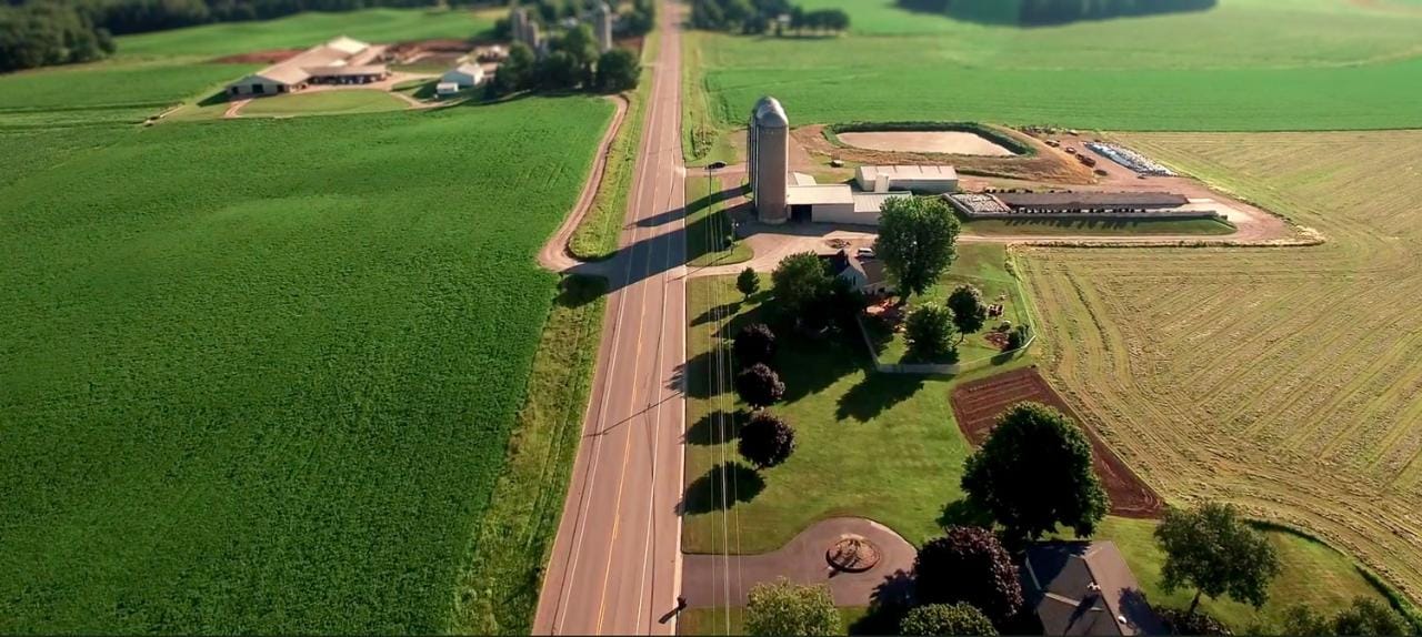 Road to Lauderdale Farm