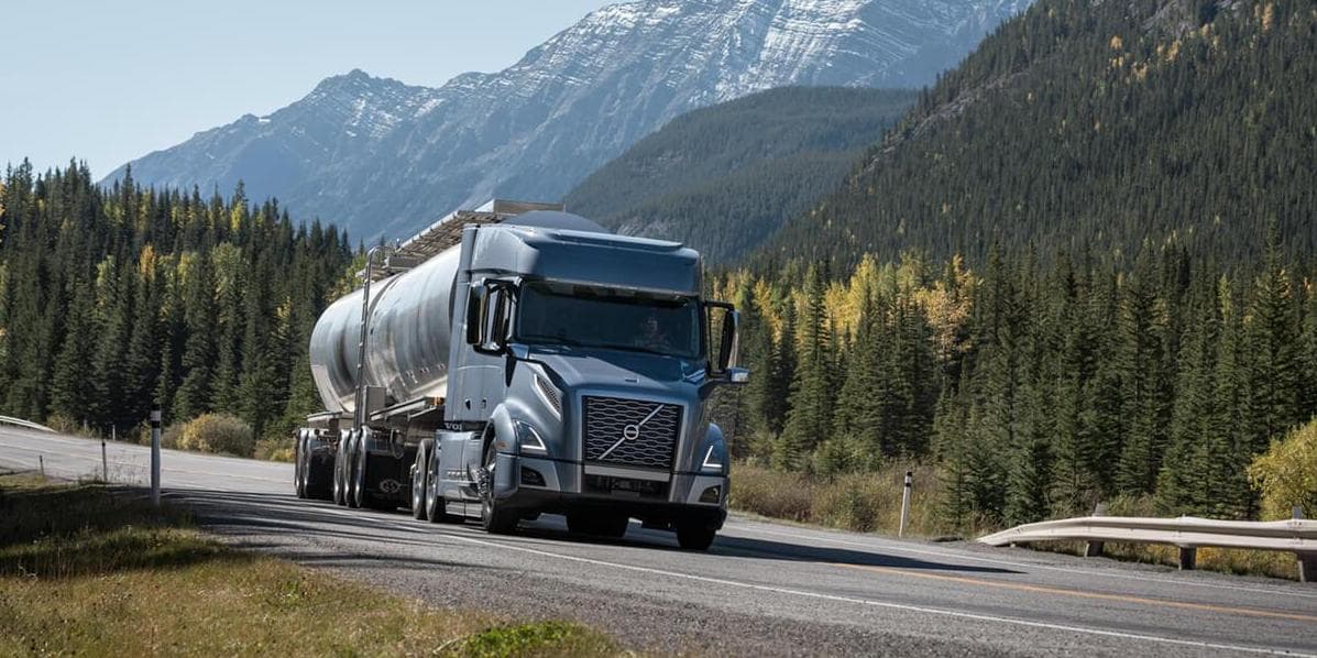 Read customer story: IoT data with artificial intelligence reduces downtime, helps truckers keep on trucking
